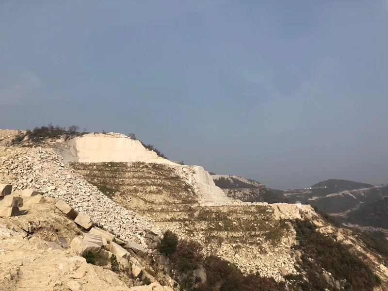 矿山开采