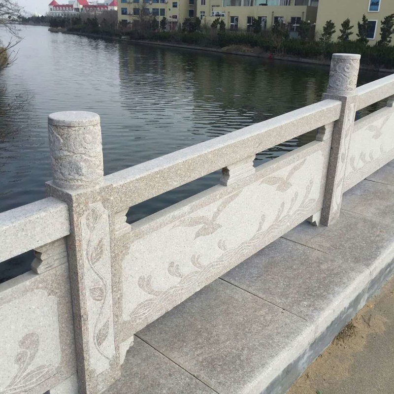 五莲红栏杆